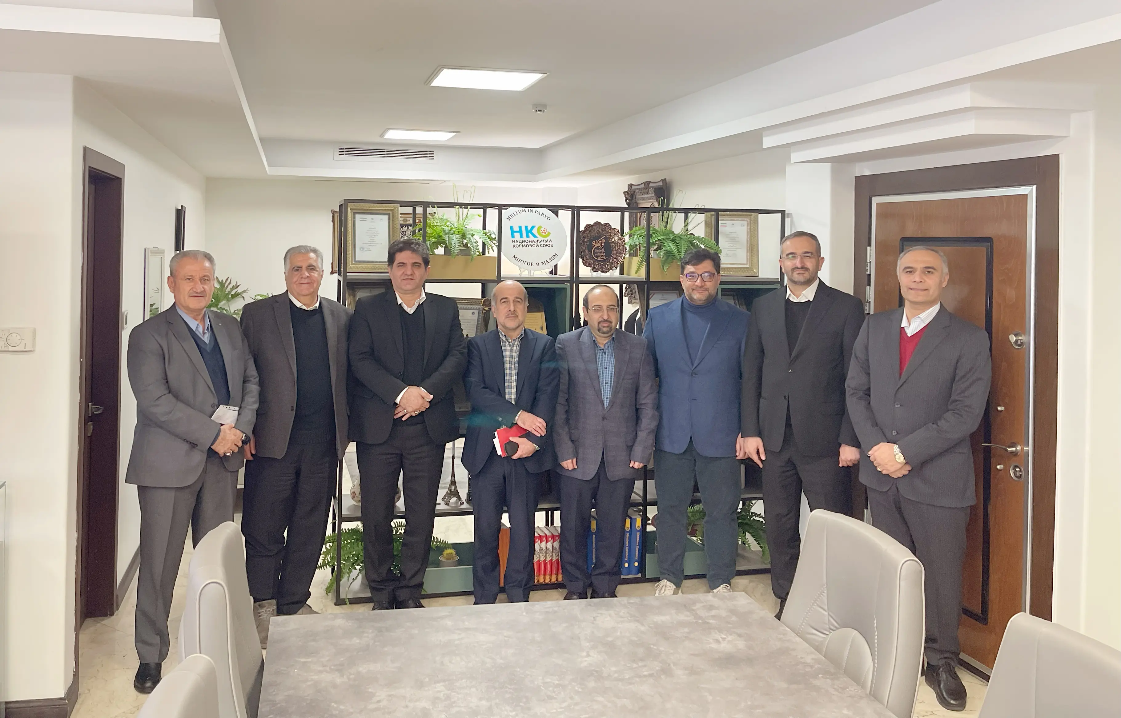 جلسه هییت مدیره انجمن صنایع خوراک دام ایران با معاون محترم وزیر ‌‌و رییس سازمان شیلات ایران