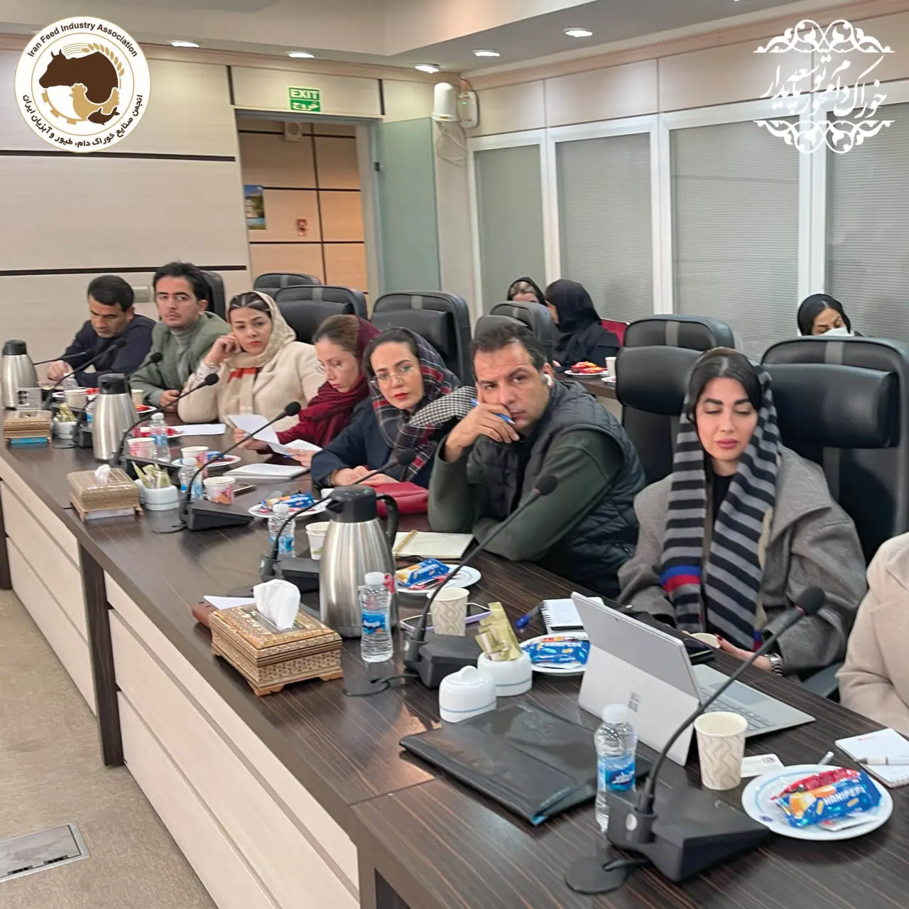 نشست پرسش و پاسخ در خصوص سامانه بازارگاه با محوریت کارخانجات خوراک دام، طیور و آبزیان