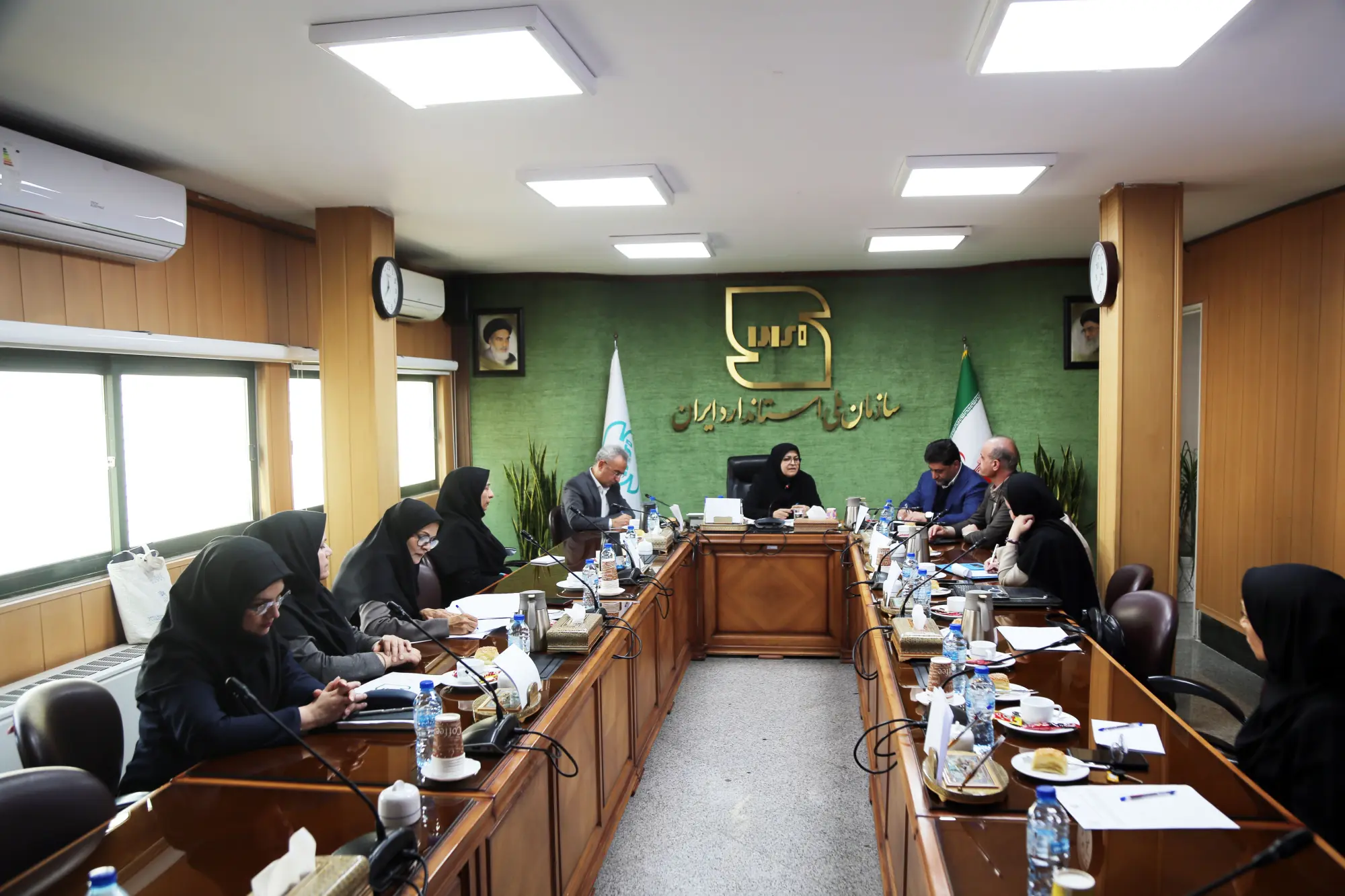 انعقاد تفاهمنامه همکاری انجمن صنایع خوراک دام،طیور و آبزیان ایران و پژوهشگاه استاندارد با حضور معاون رییس جمهور